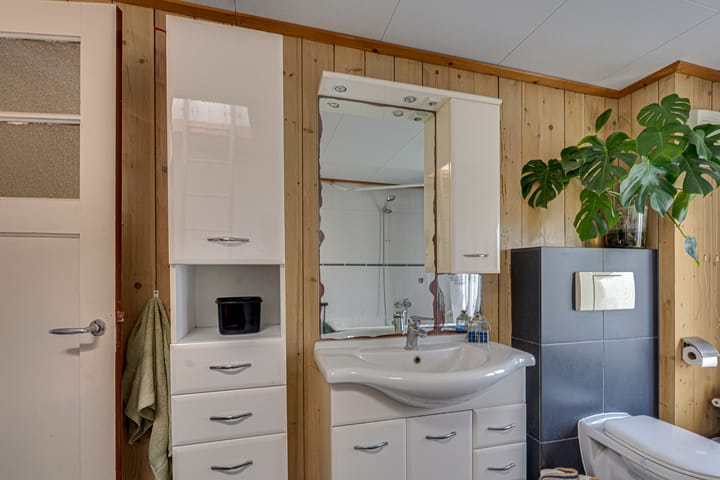 Foto 76 van Kanaalstraat 15