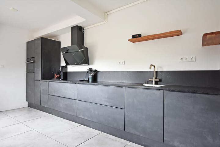 Photo 21 of Anthony Fokkerstraat 45