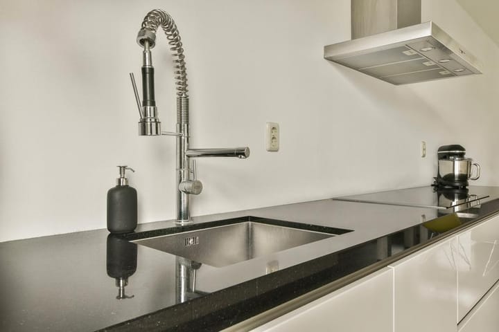 Photo 7 of Kouwenoordweg 11