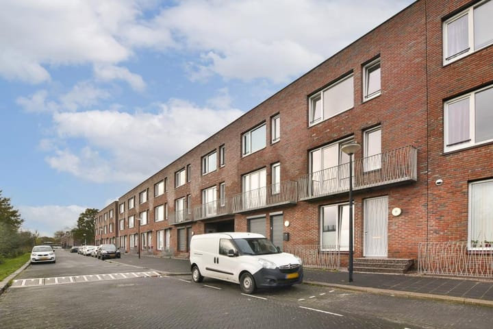 Photo 31 of Kouwenoordweg 11