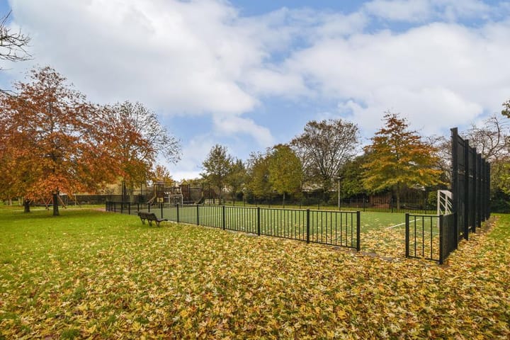 Photo 35 of Kouwenoordweg 11