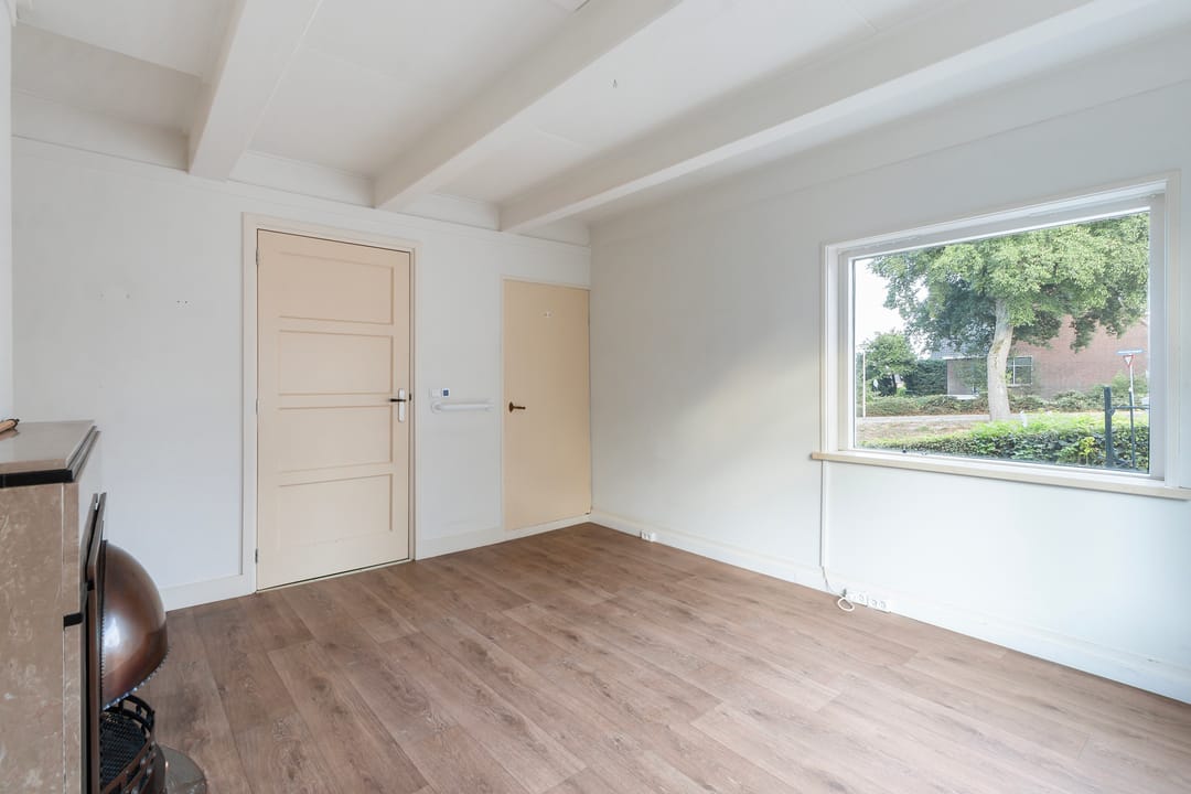 Photo 11 of Westeind 112