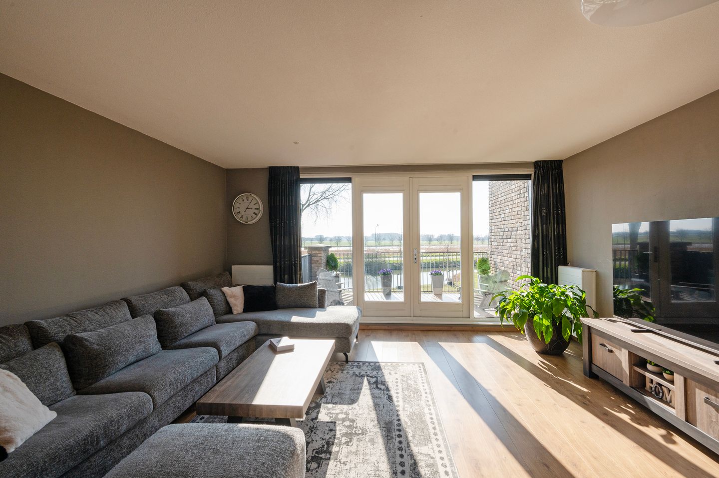 Foto 25 van Draagmuur 46