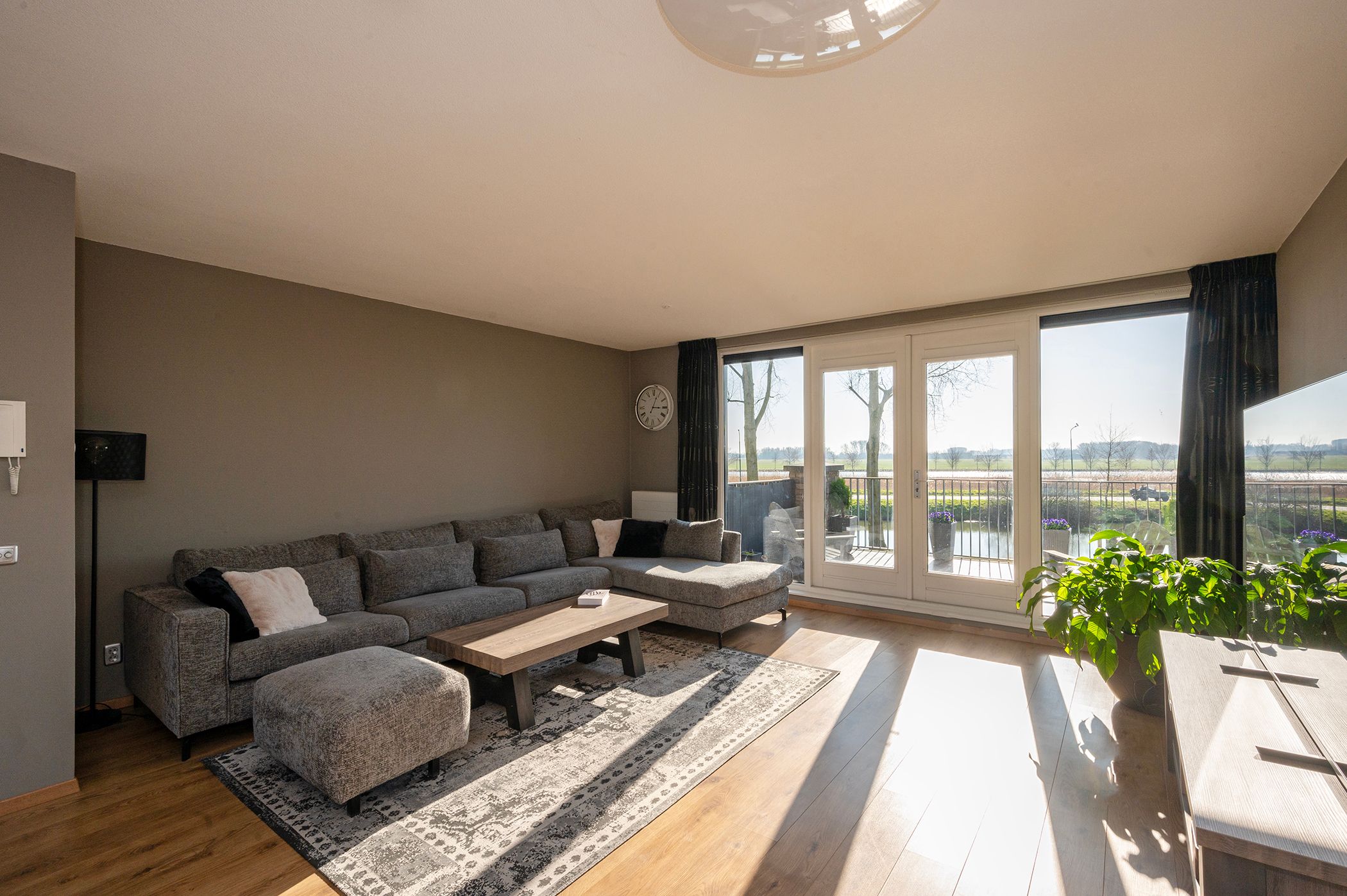 Foto 24 van Draagmuur 46