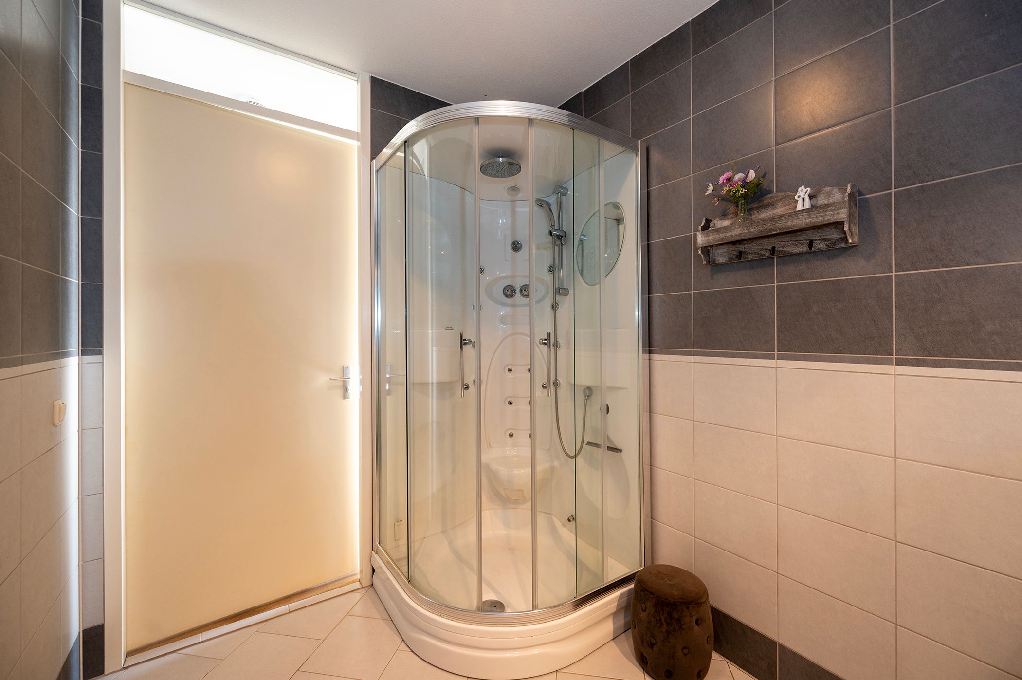 Foto 42 van Draagmuur 46