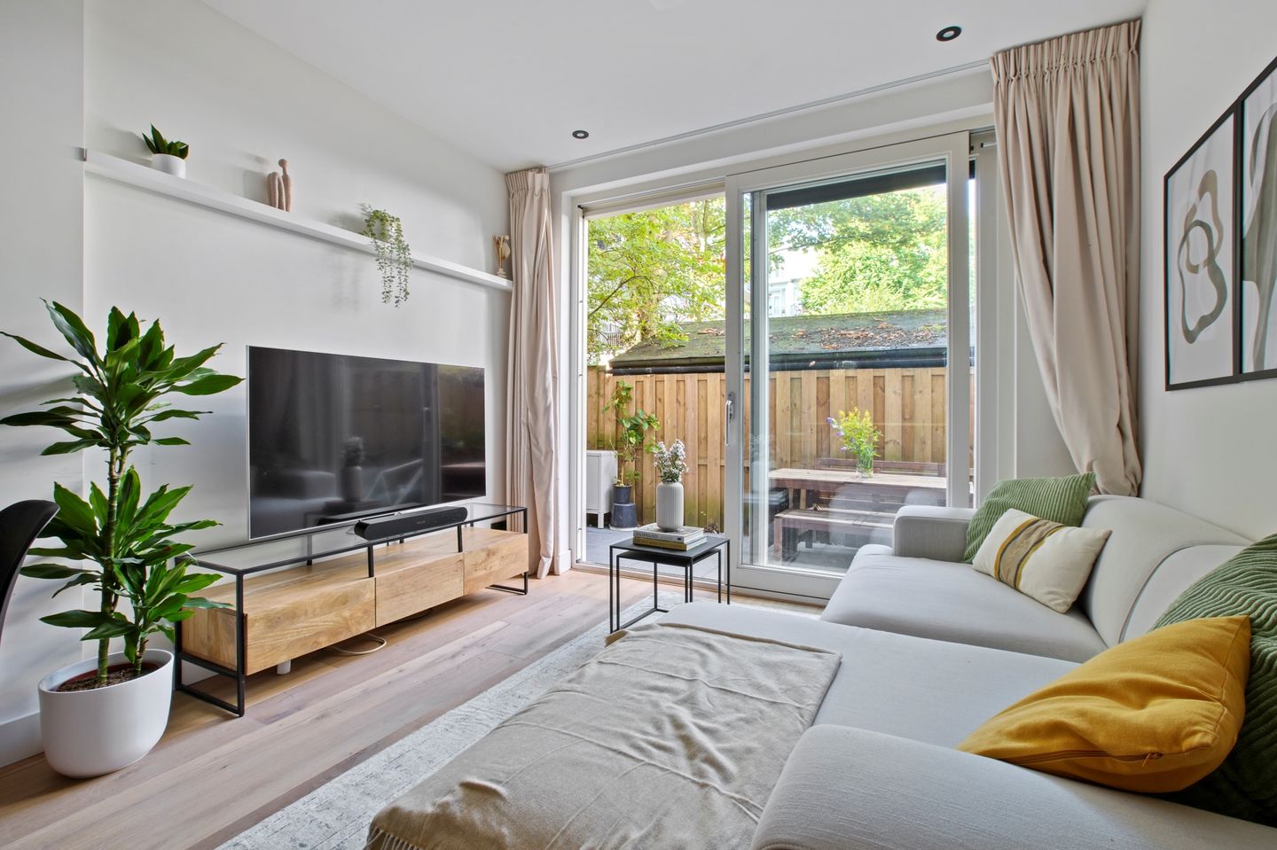 Photo 1 of Van Rappardstraat 6-H