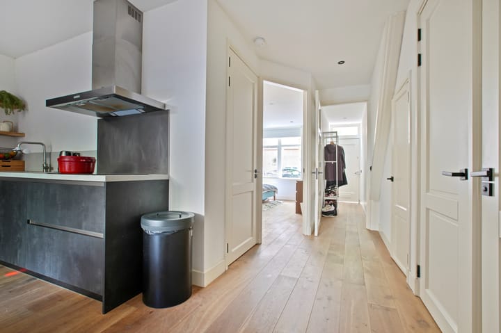 Photo 6 of Van Rappardstraat 6-H