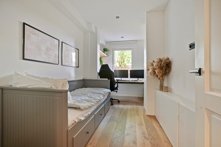 Photo 7 of Van Rappardstraat 6-H