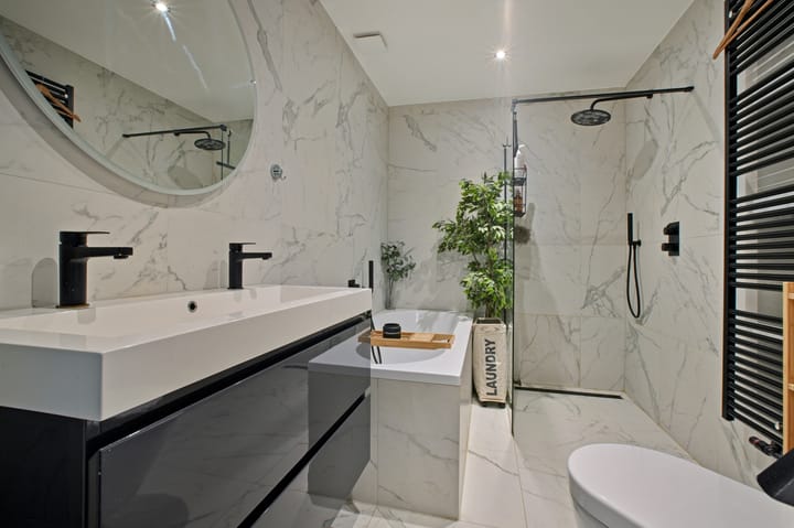 Photo 12 of Van Rappardstraat 6-H