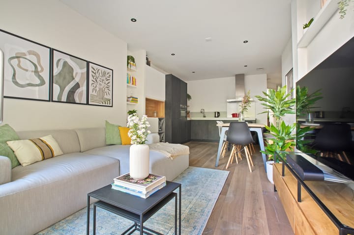 Photo 10 of Van Rappardstraat 6-H