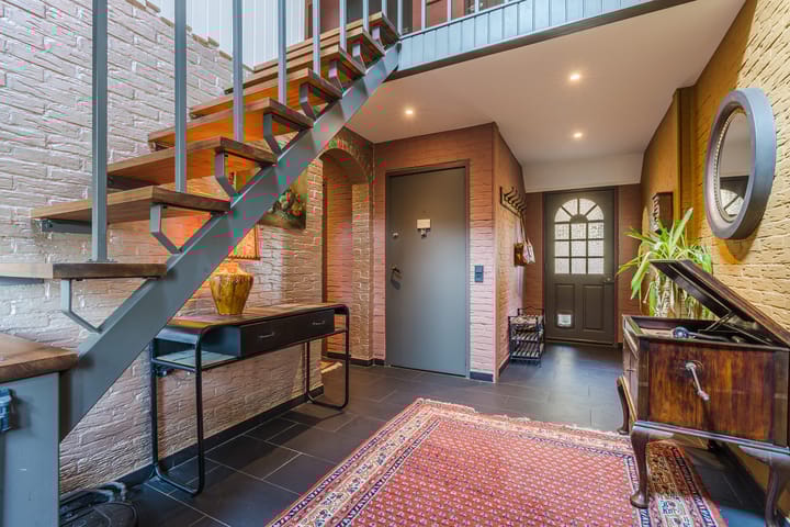 Photo 19 of Veeningen 21