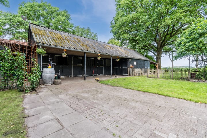 Photo 39 of Veeningen 21