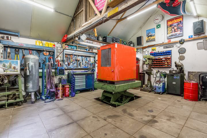 Photo 41 of Veeningen 21