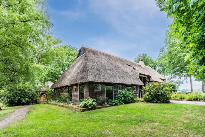 Photo 46 of Veeningen 21