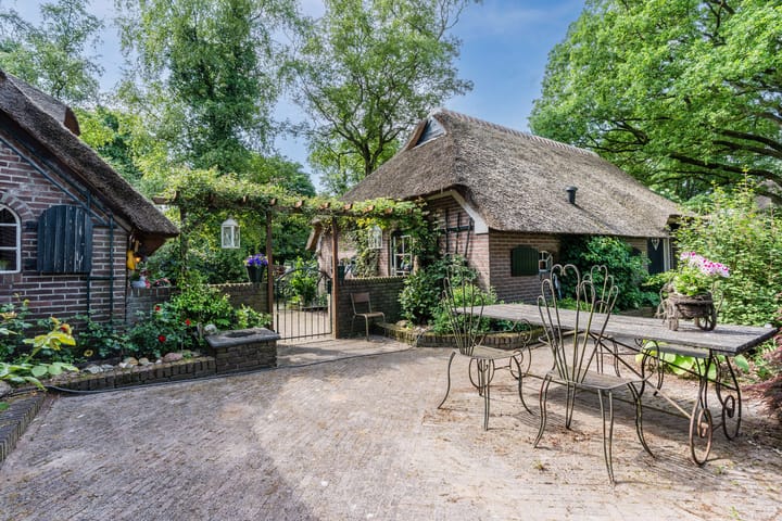 Photo 49 of Veeningen 21