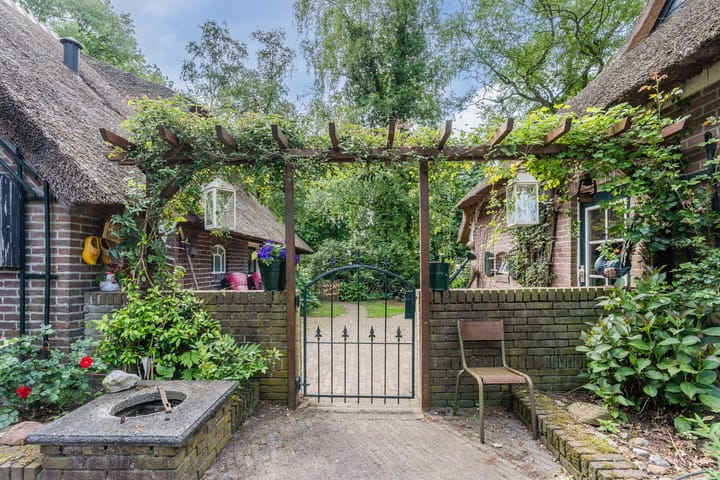 Photo 51 of Veeningen 21