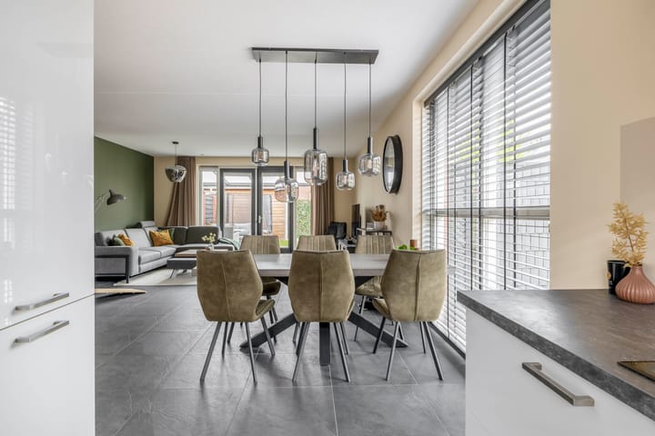 Foto 15 van Schorpioen 53