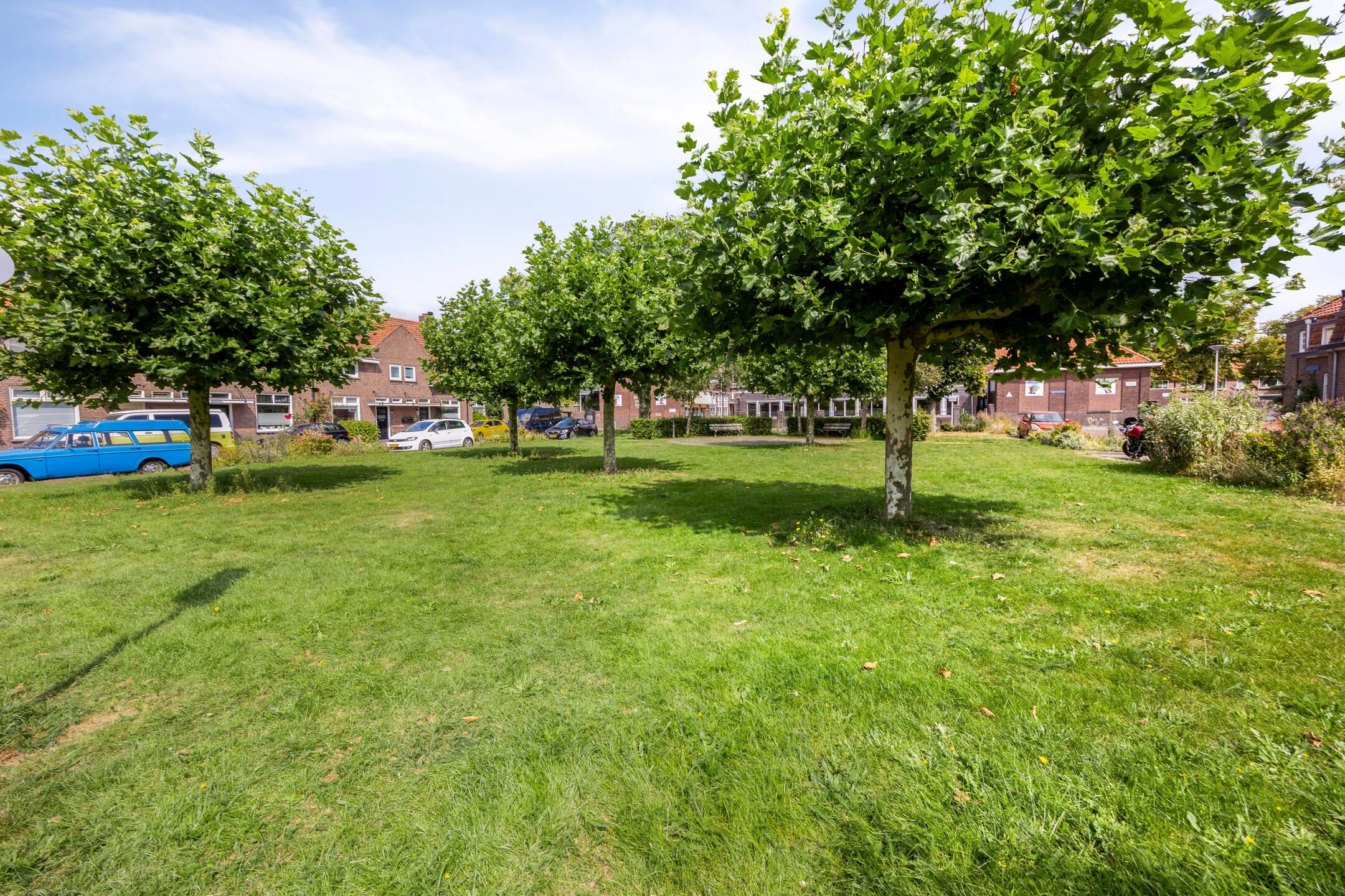 Photo 30 of Huygensstraat 41