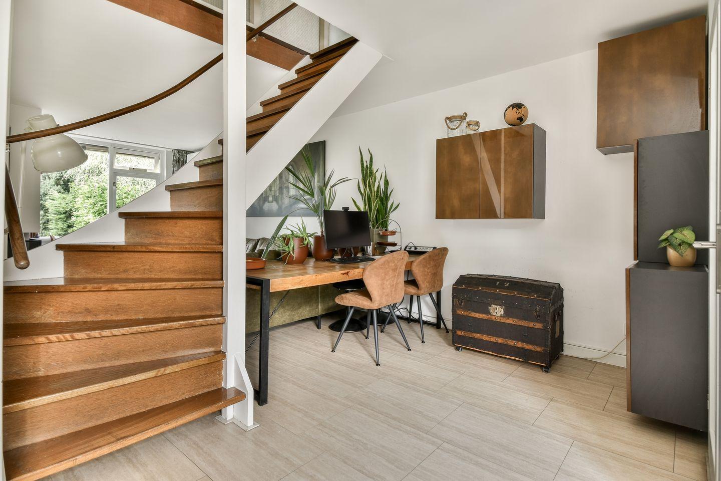 Photo 4 of Klimroos 27