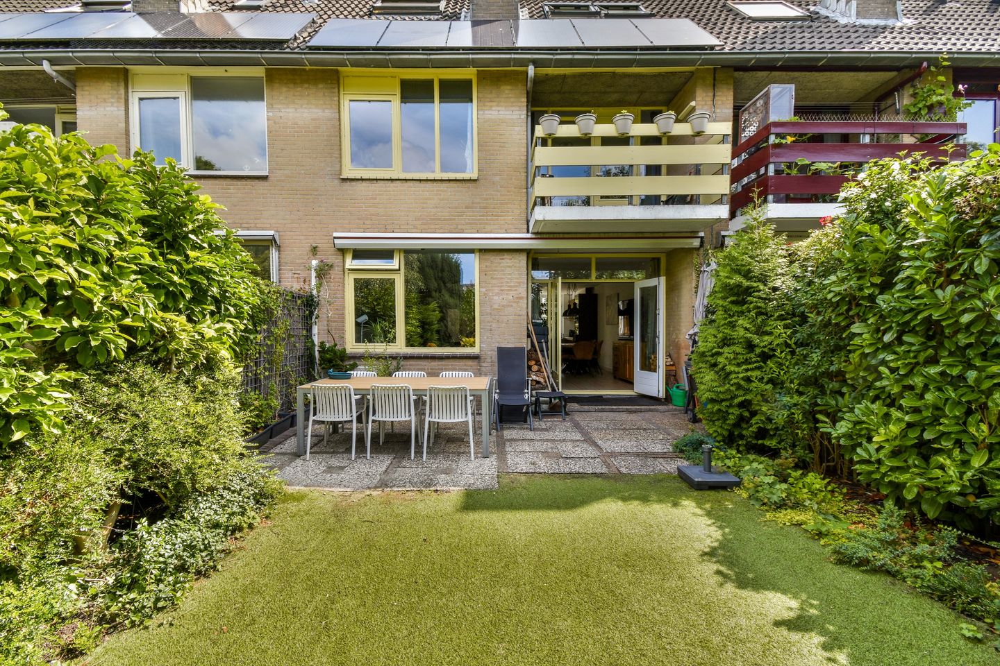 Photo 14 of Klimroos 27