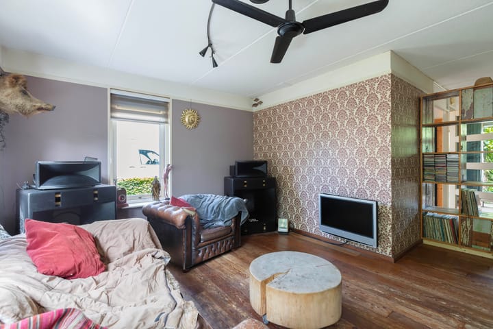 Photo 10 of Voorhuis 67