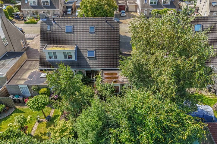 Photo 32 of Voorhuis 67