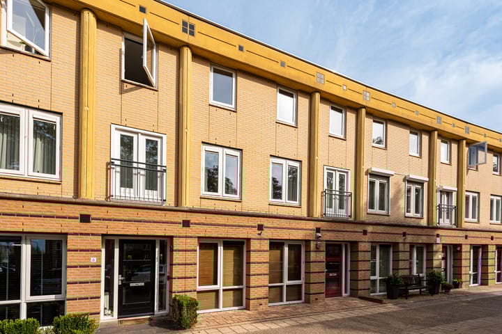 Foto 3 van Fluweelmos 8