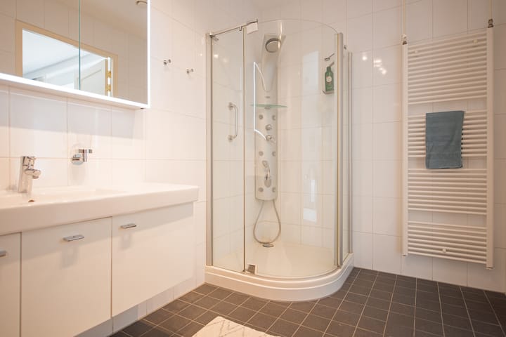 Foto 36 van Houtsniplaan 11