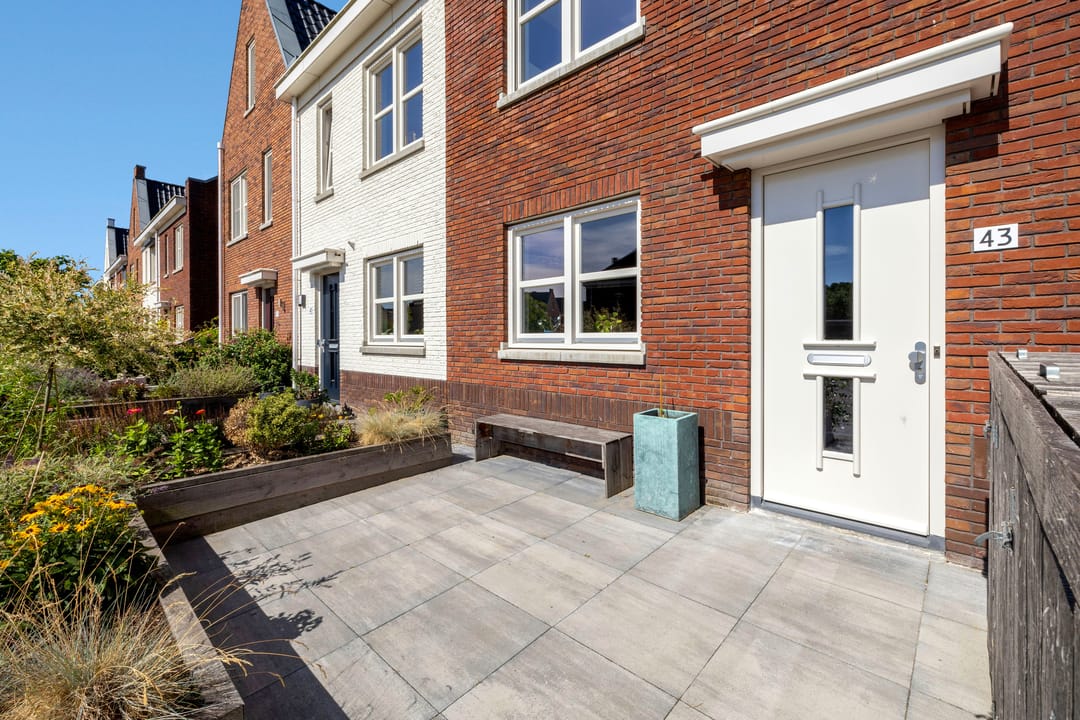 Photo 7 of Fibula 43