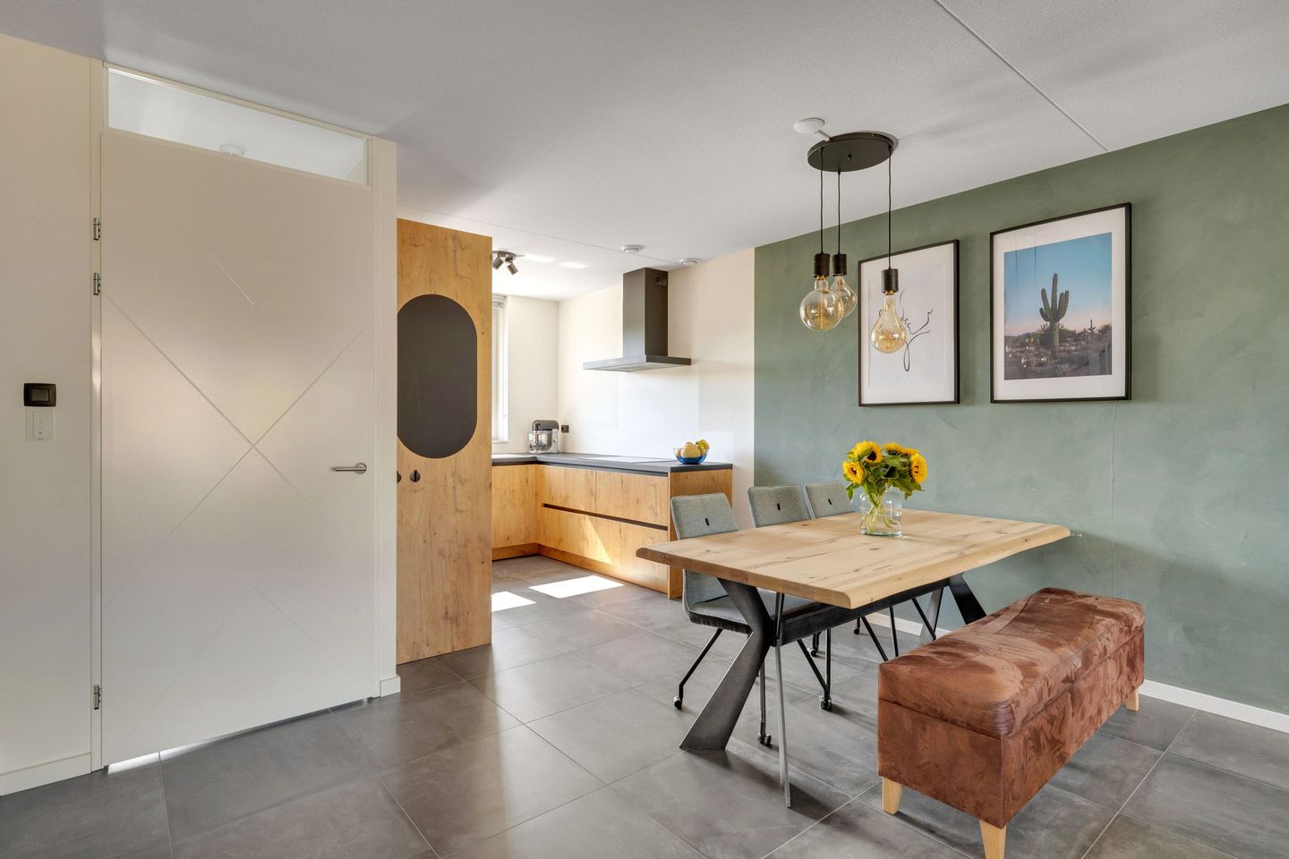 Photo 10 of Fibula 43