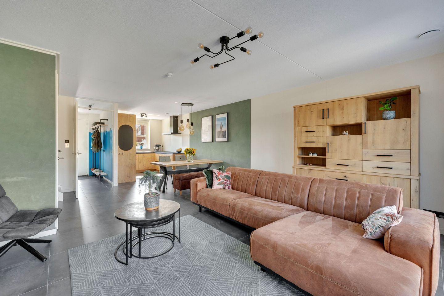 Photo 14 of Fibula 43