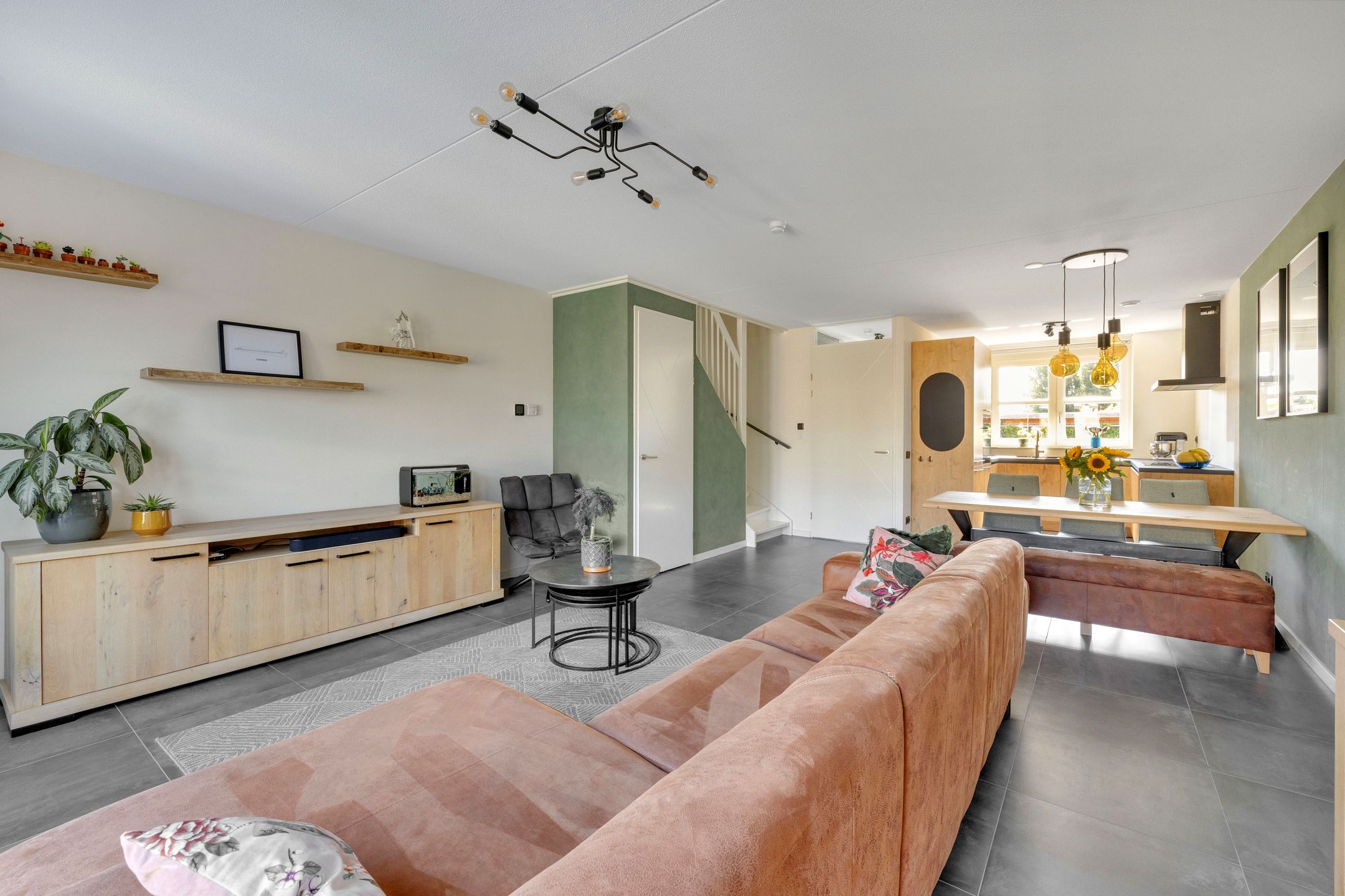 Photo 15 of Fibula 43