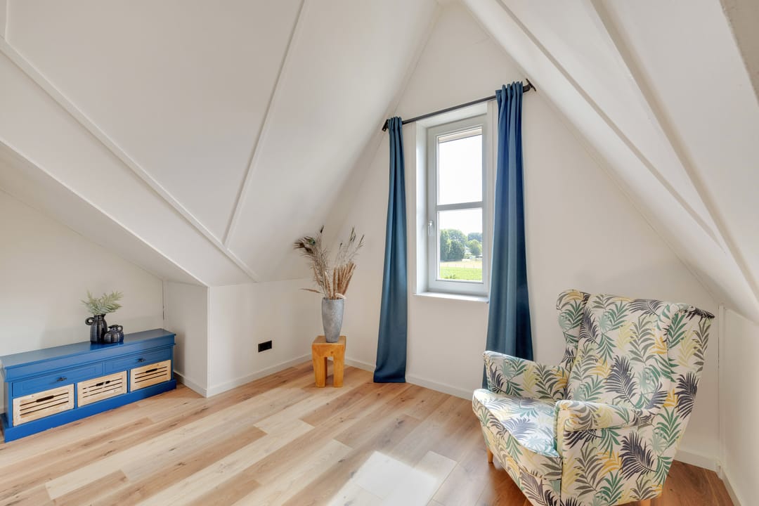 Photo 32 of Fibula 43