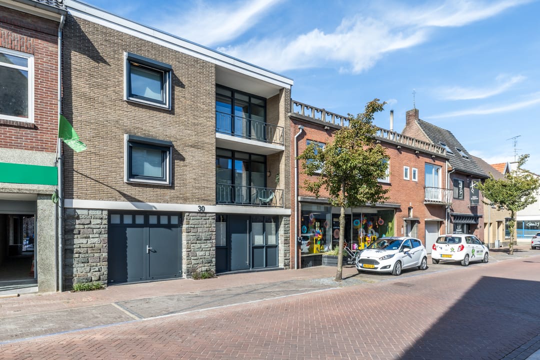 Photo 58 of Beekstraat 30