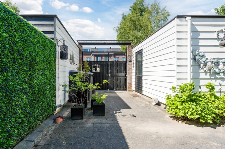 Photo 6 of Binnenhof 13