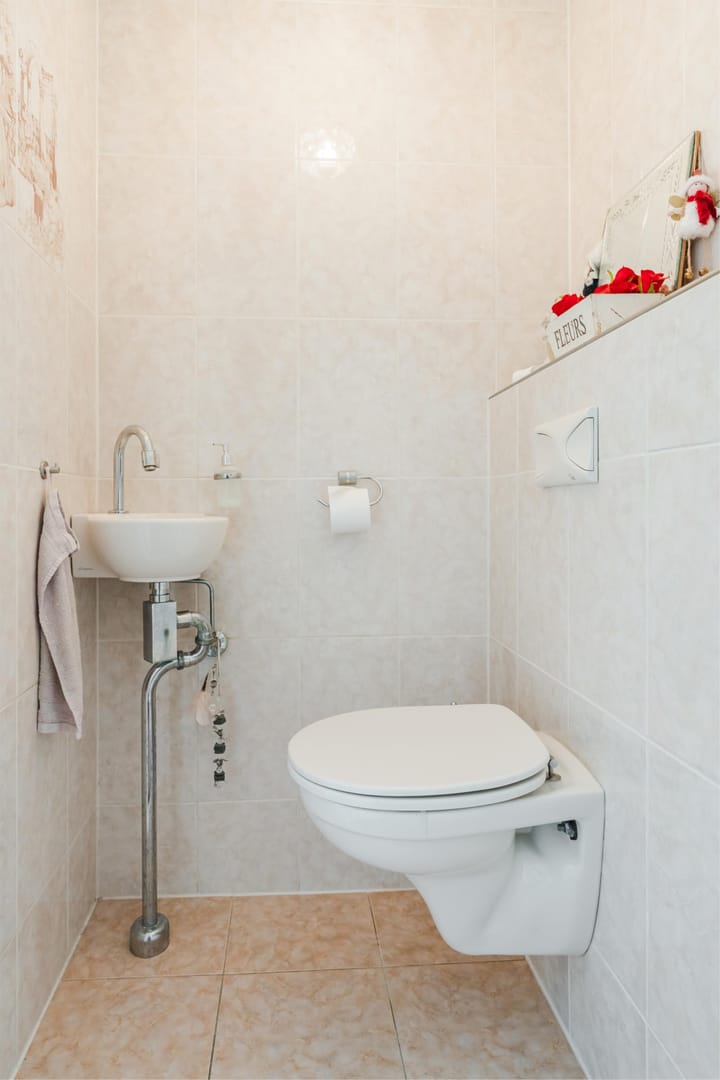 Photo 10 of Binnenhof 13