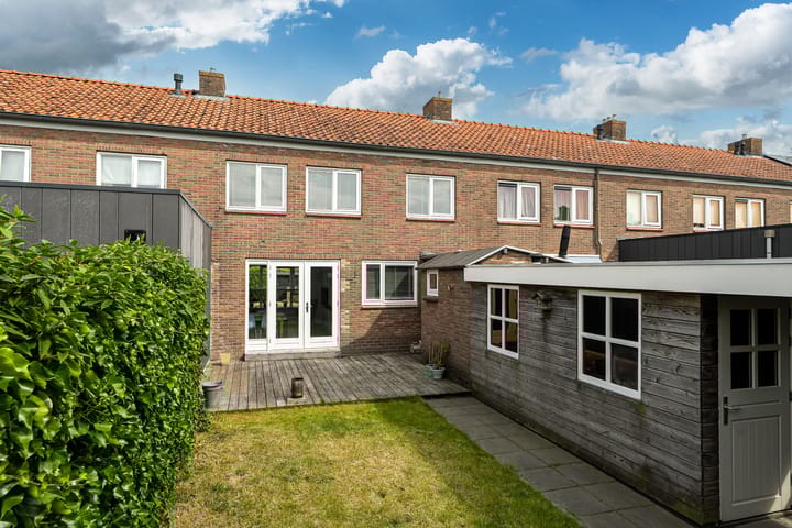 Foto 2 van Jogchum Nieuwenhuisstrjitte 80