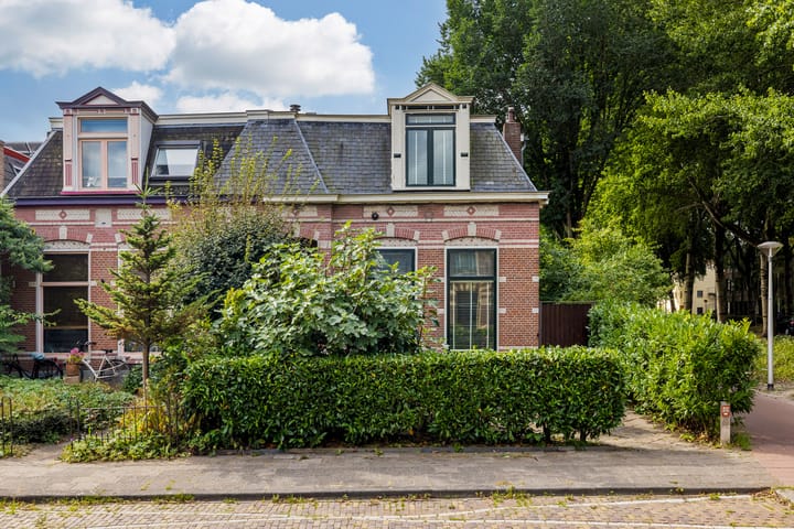 Foto 39 van Huizumerlaan 40