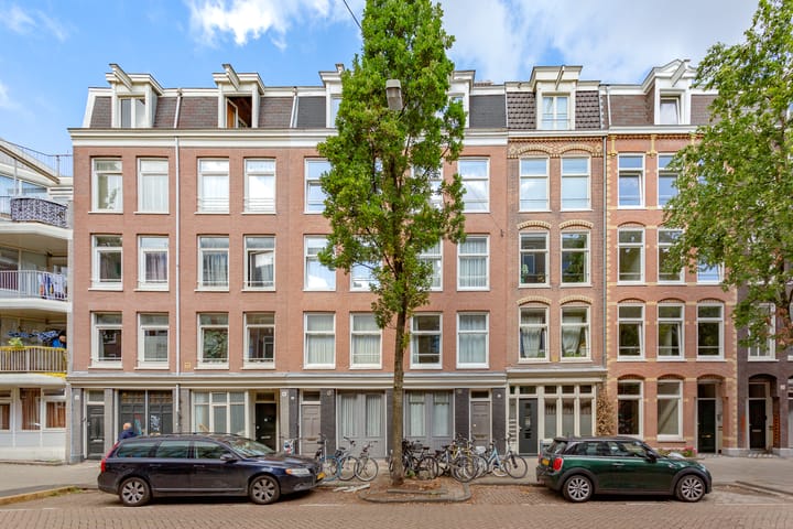 Photo 22 of Sint Willibrordusstraat 26-2