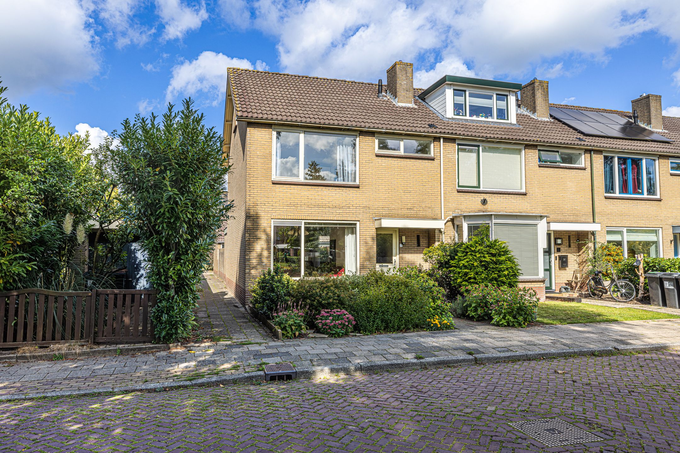 Prinses Margrietplantsoen 1