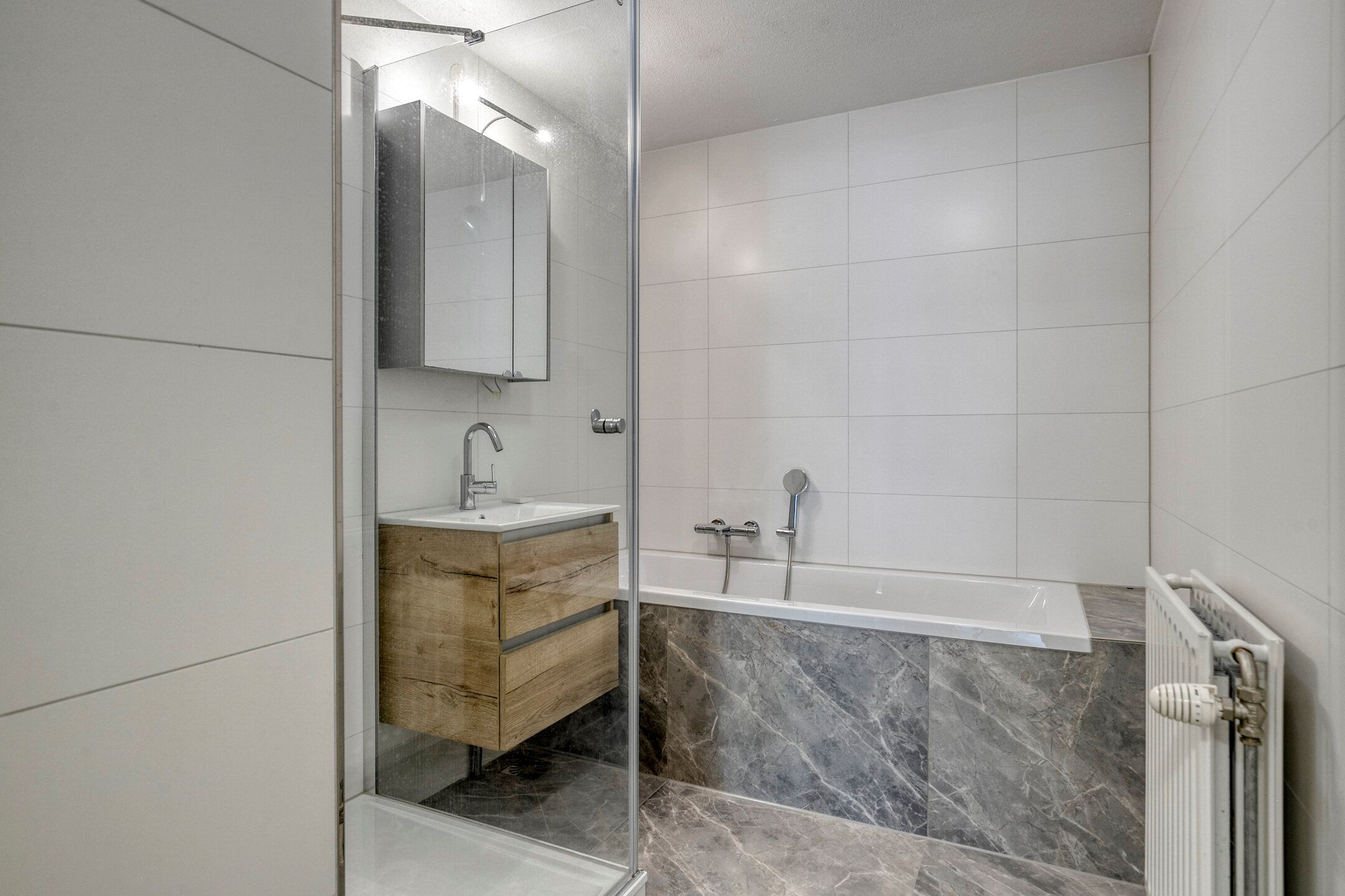 Photo 12 of Kamerlingh Onnesstraat 4