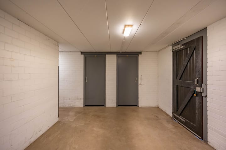 Photo 24 of Top Naefflaan 63