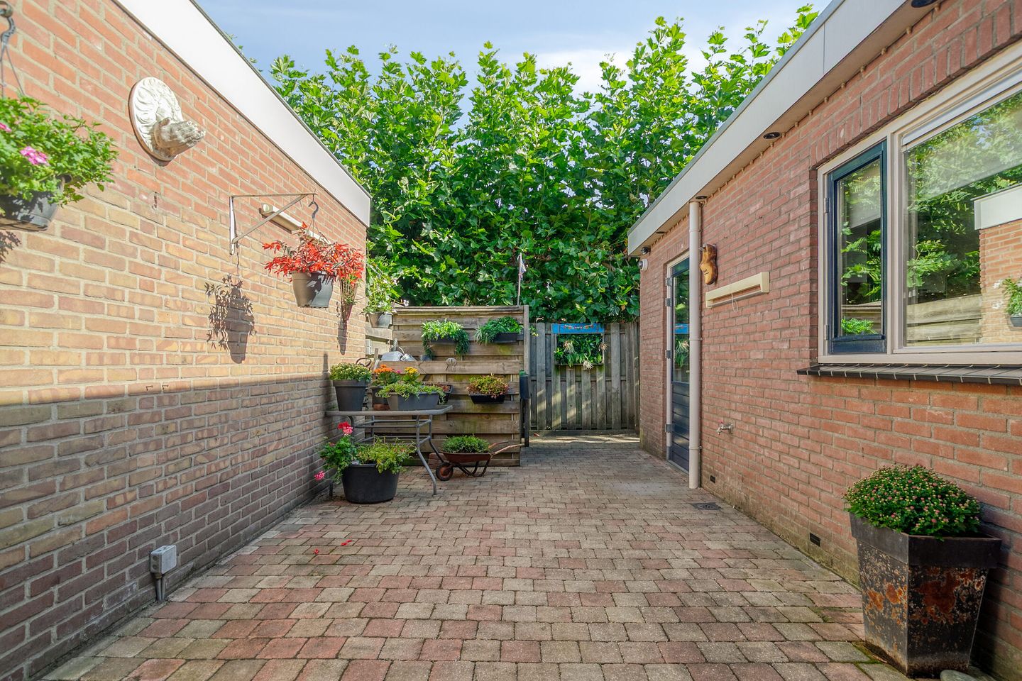 Photo 34 of Cort van der Lindenlaan 15