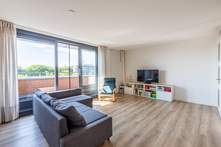 Foto 4 van Riouwstraat 78