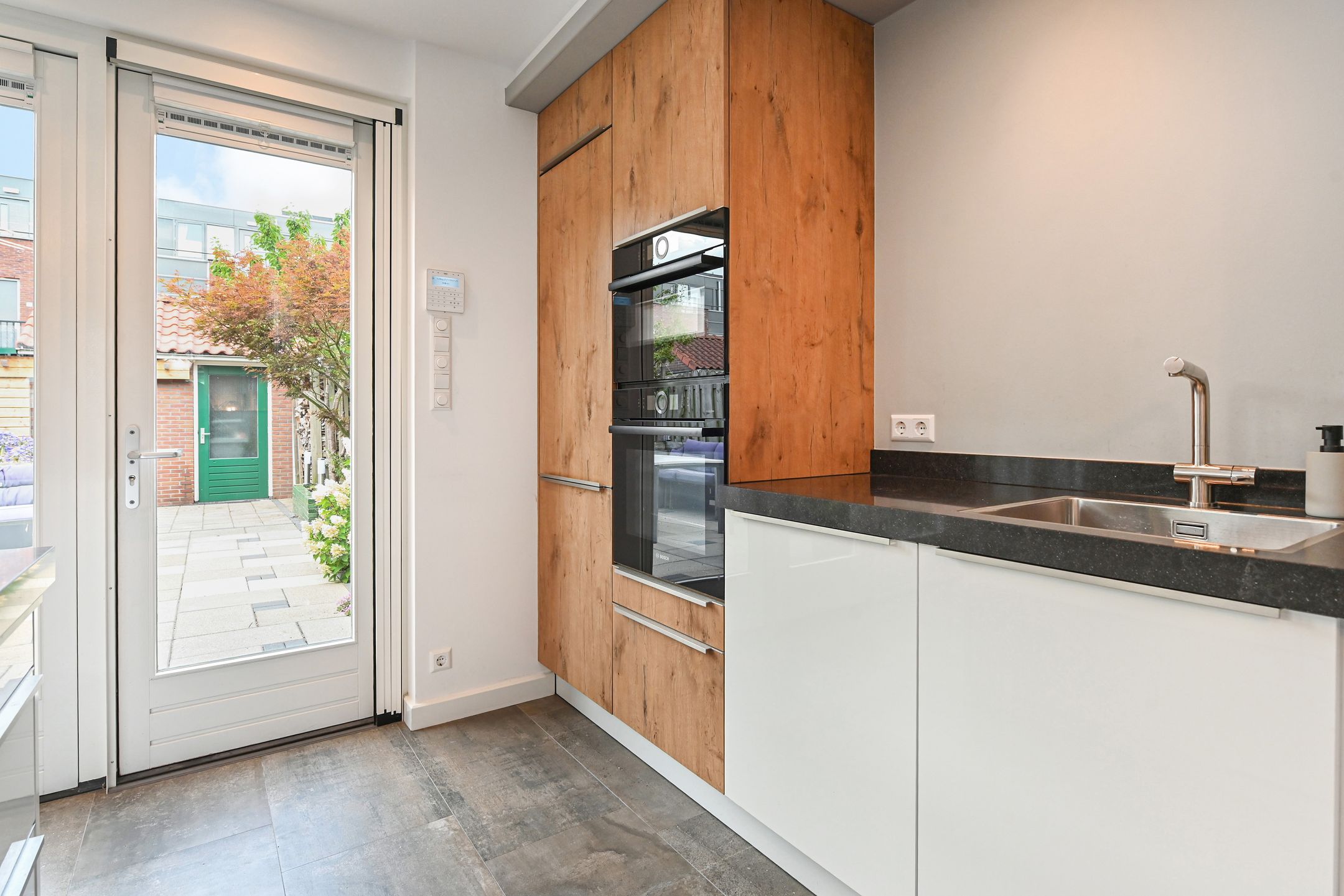 Foto 15 van 1e Van Reenenstraat 10