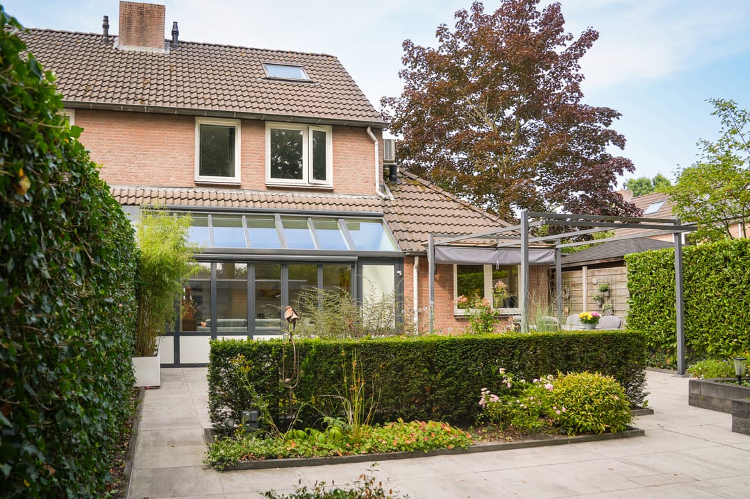 Photo 1 of Van Beverwijkstraat 6