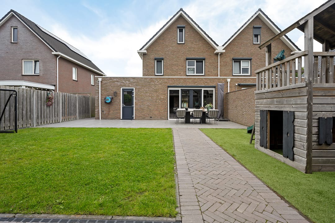 Foto 46 van Leeuw 24