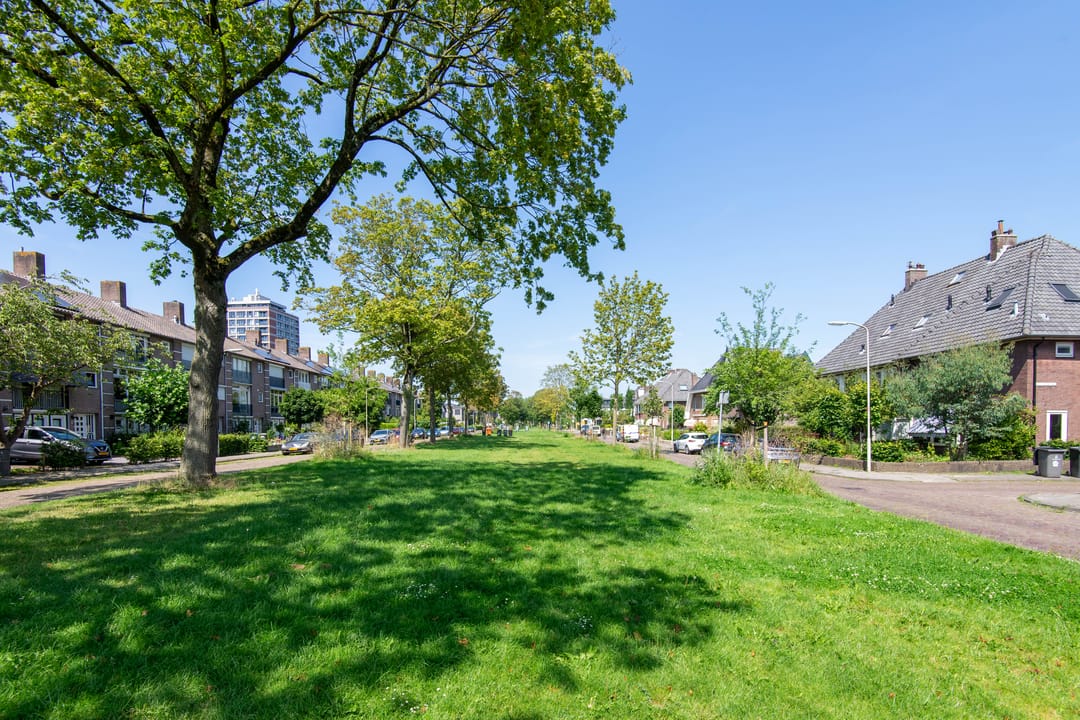 Photo 11 of Koningin Wilhelminalaan 16-D