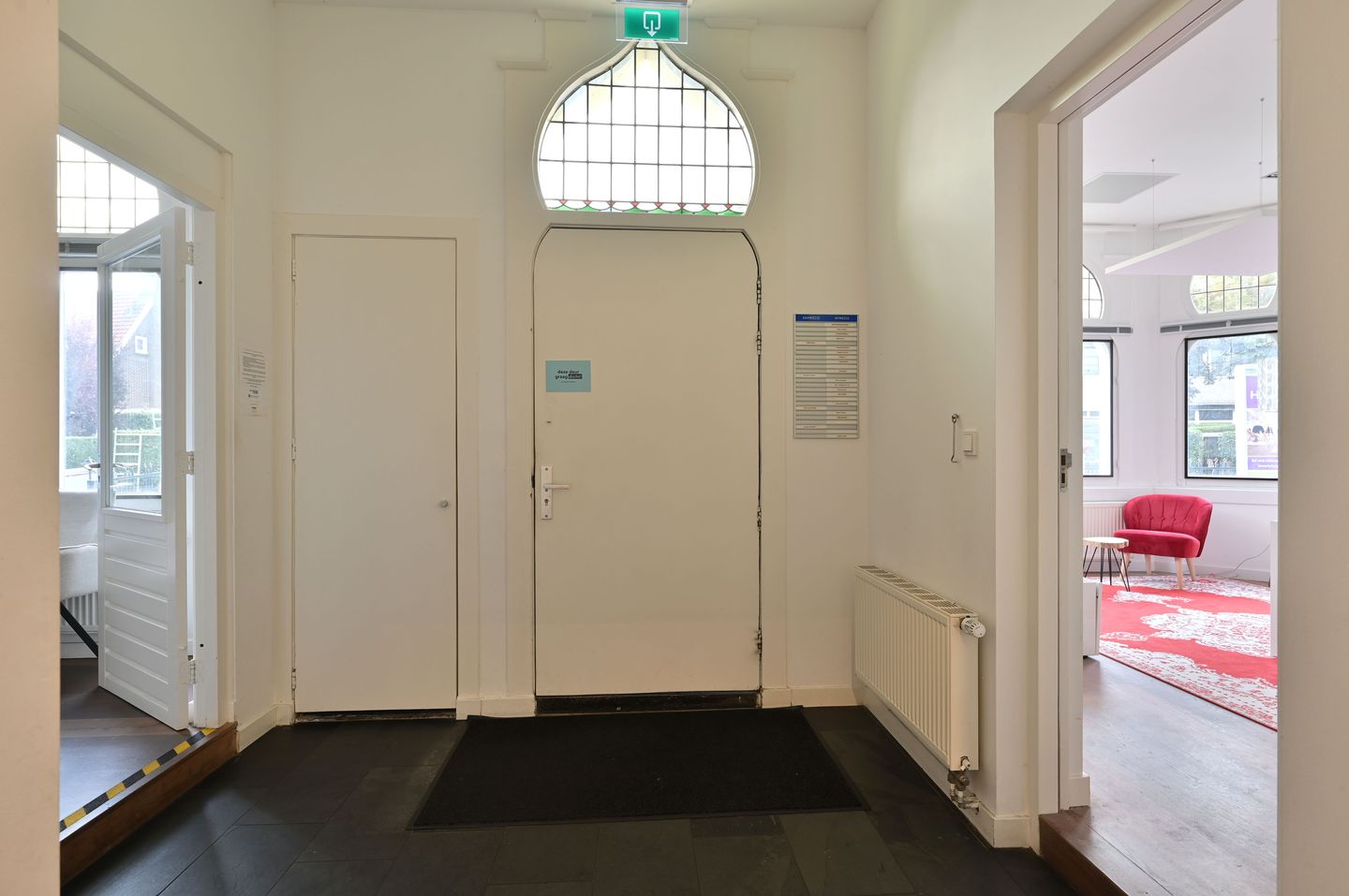 Bekijk foto 3 van Comeniuslaan 10