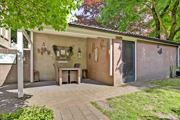 Foto 30 van Schutsboom 74